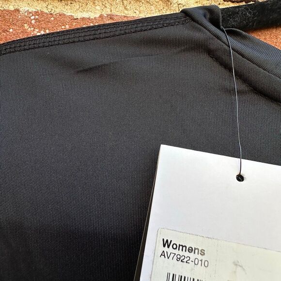 Nike Women's Black/Reflective Miler Running T-Shirt Size 3X NWT - Picture 7 of 8